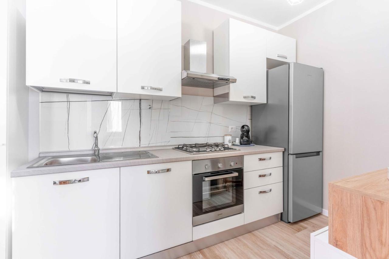 Bo13 -Crescenzago- Bright - Wifi - Elegant Leilighet Milano Eksteriør bilde